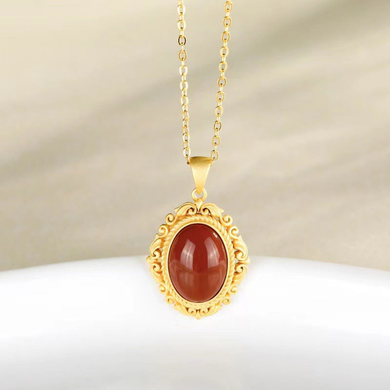Elegant Gold Pendant for Every Occasion
