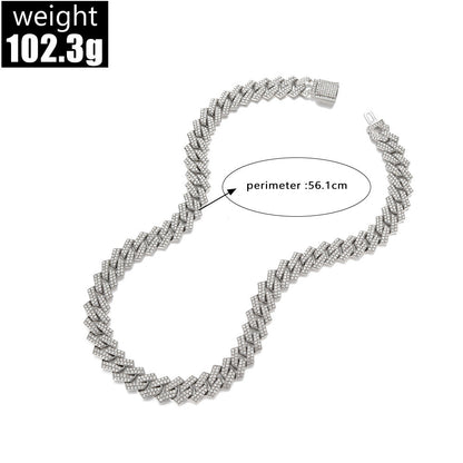 Elegant Gold Necklace for Every Occasion