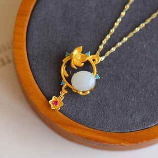 Romantic Gold Pendant for Special Moments