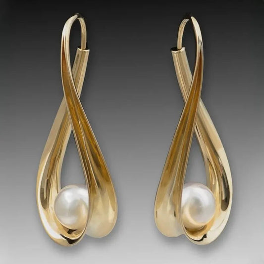 Classic Earring with Timeless Appeal
