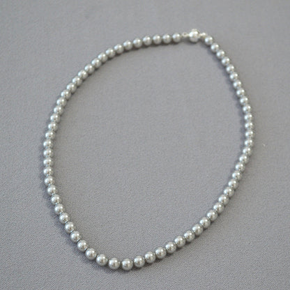 Classic Pearl Necklace with Timeless Appeal