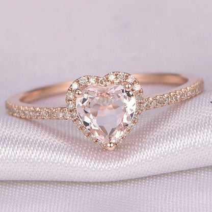 Charming Gold Ring for Any Occasion