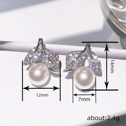 Classic Pearl Earring with Timeless Appeal
