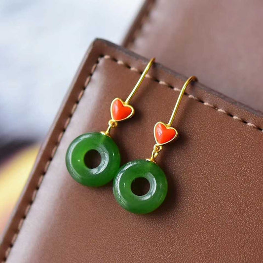 Romantic Silver Earring for Special Moments