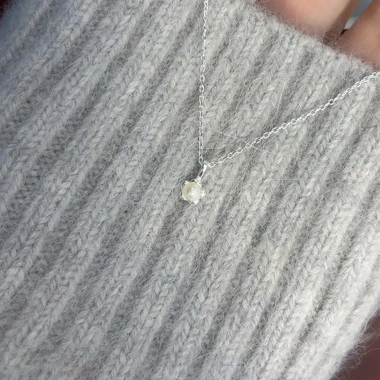 Stunning Pearl Necklace for Daily Wear
