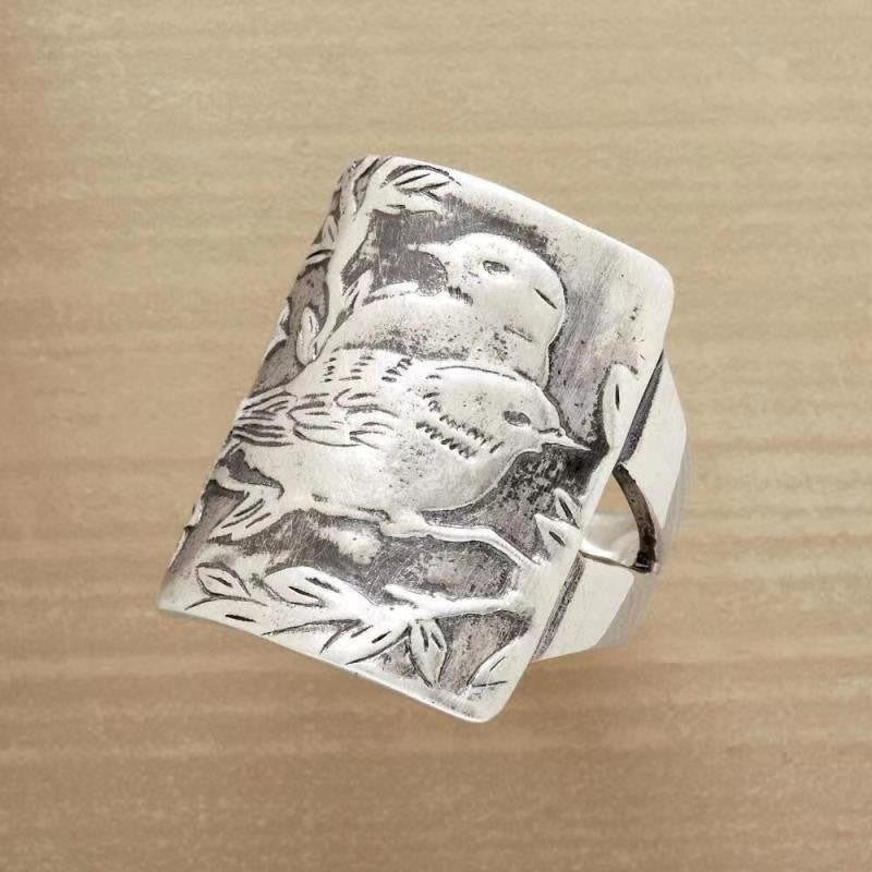Stunning Silver Ring for Daily Wear