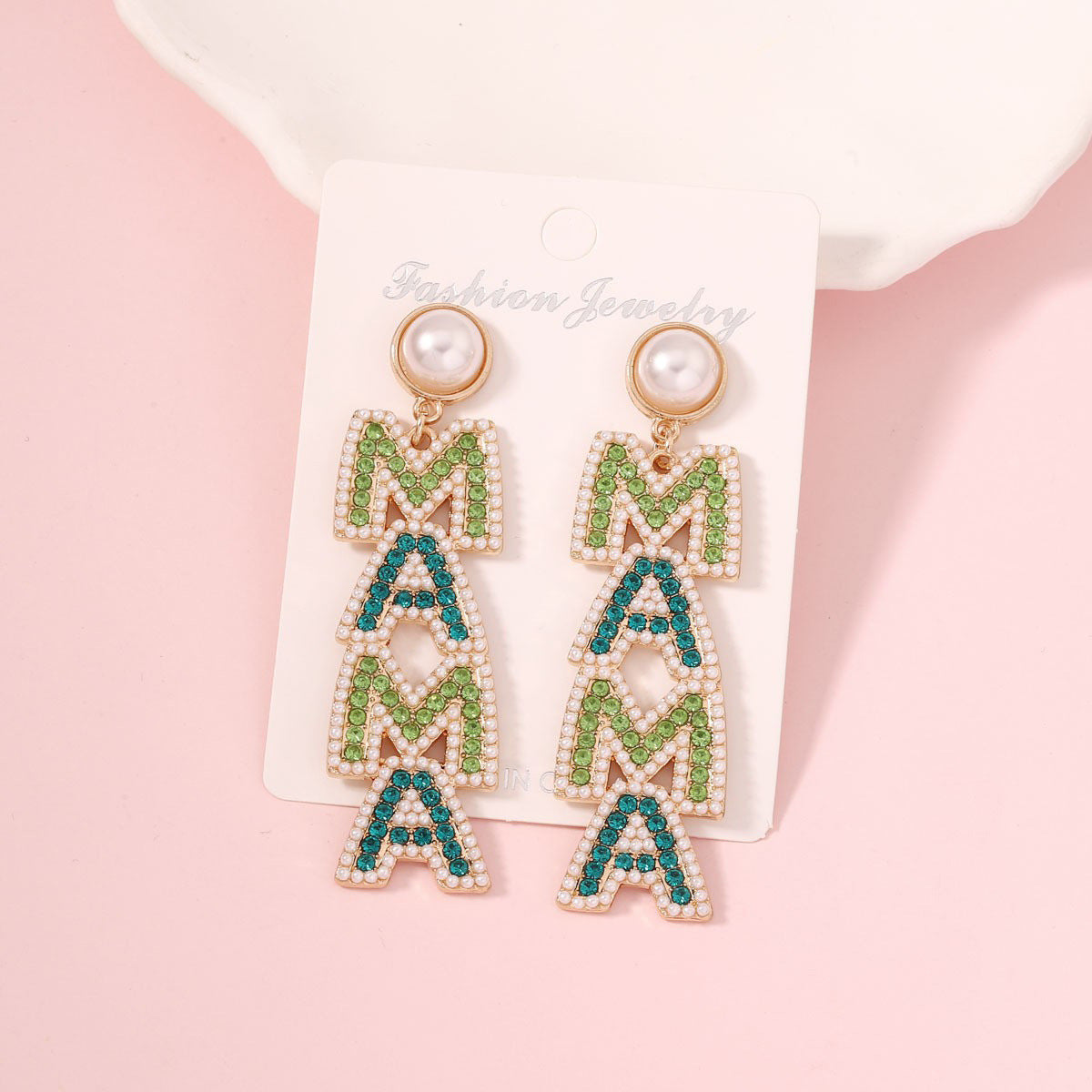 Romantic Pearl Earring for Special Moments