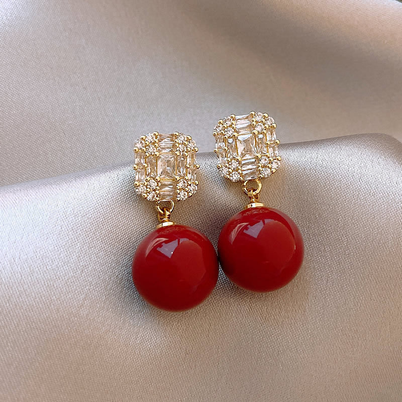 Romantic Pearl Earring for Special Moments
