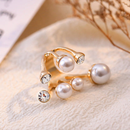 Classic Pearl Ring with Timeless Appeal