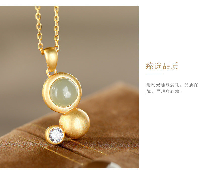 Romantic Silver Necklace for Special Moments