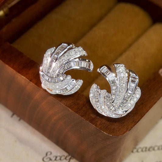 Charming Earring for Any Occasion