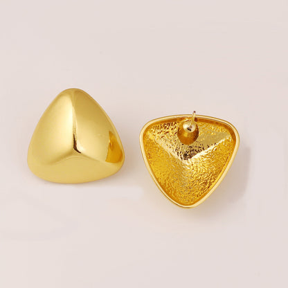 Beautiful Gold Earring with Unique Style
