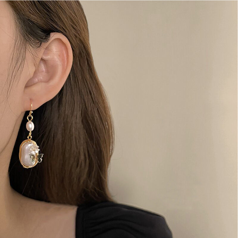 Beautiful Earring with Unique Style