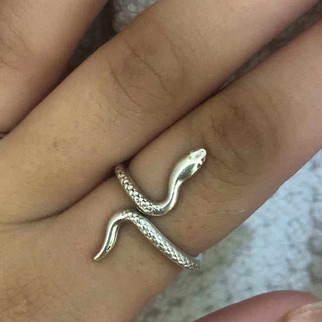 Classic Ring with Timeless Appeal