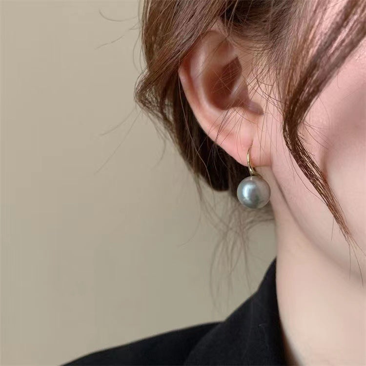Stunning Pearl Earring for Daily Wear