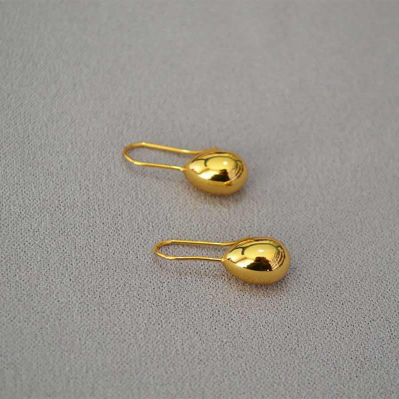 Beautiful Gold Earring with Unique Style