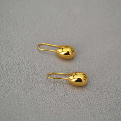 Beautiful Gold Earring with Unique Style