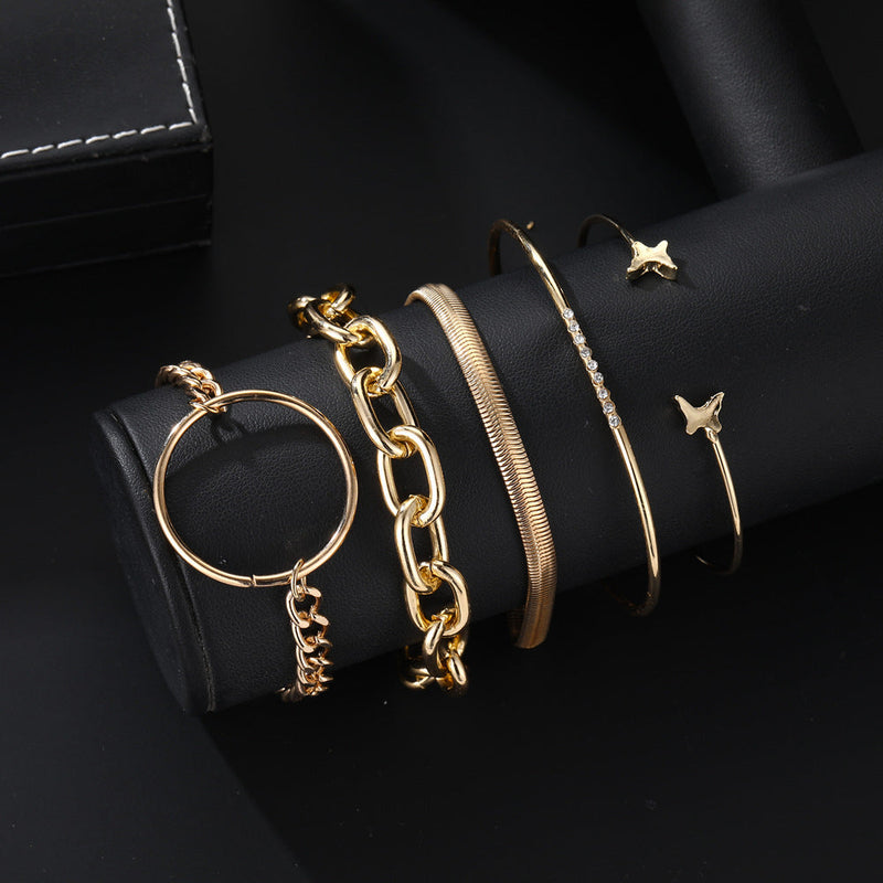 Stunning Gold Bracelet for Daily Wear