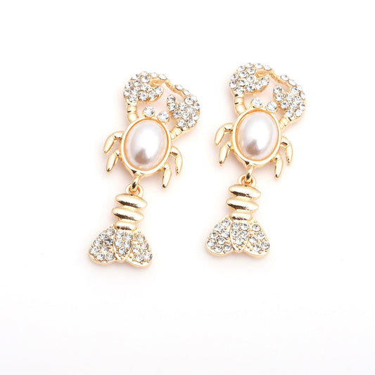 Classic Earring with Timeless Appeal
