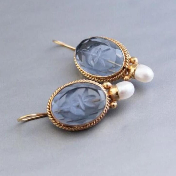 Beautiful Pearl Earring with Unique Style