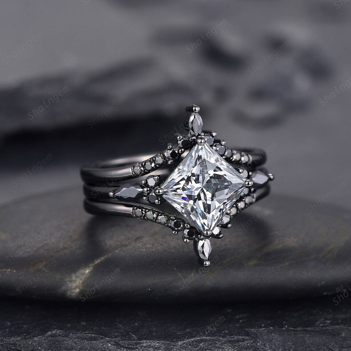 Classic Ring with Timeless Appeal