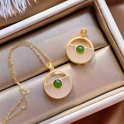 Stunning Gold Necklace for Daily Wear