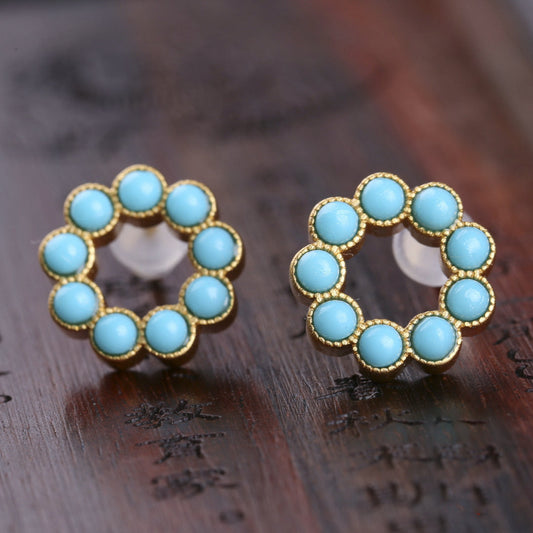 Vintage Handmade Gold Earring