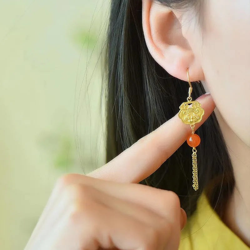 Stunning Gold Earring for Daily Wear