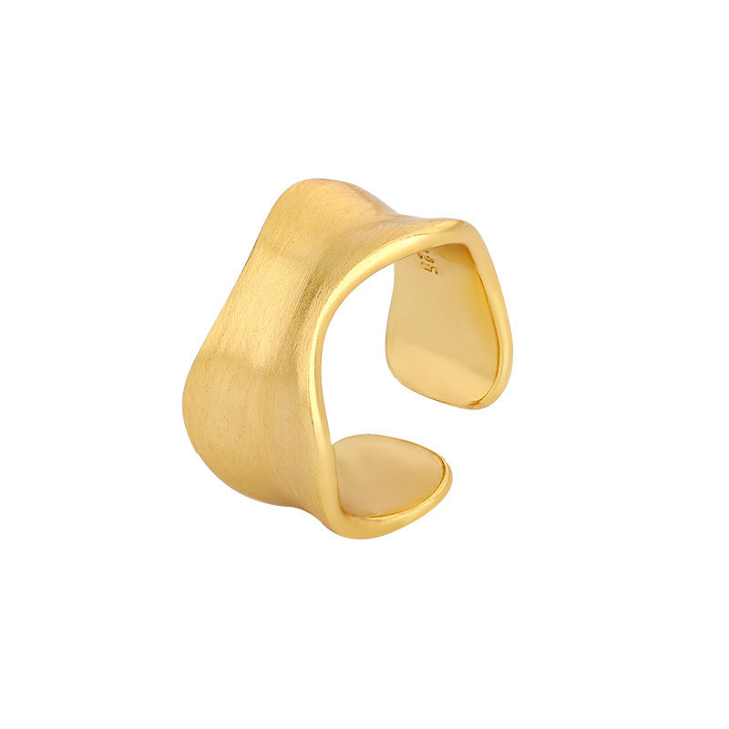 Charming Gold Ring for Any Occasion