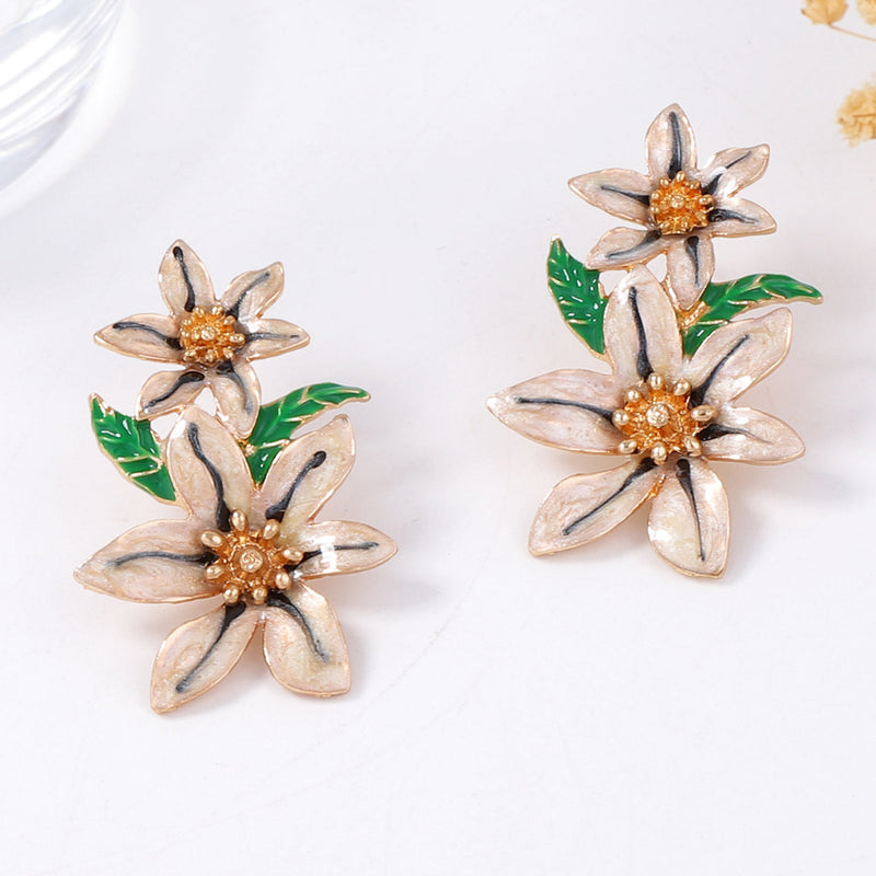 Beautiful Earring with Unique Style