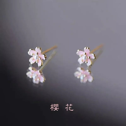 Charming Pearl Earring for Any Occasion