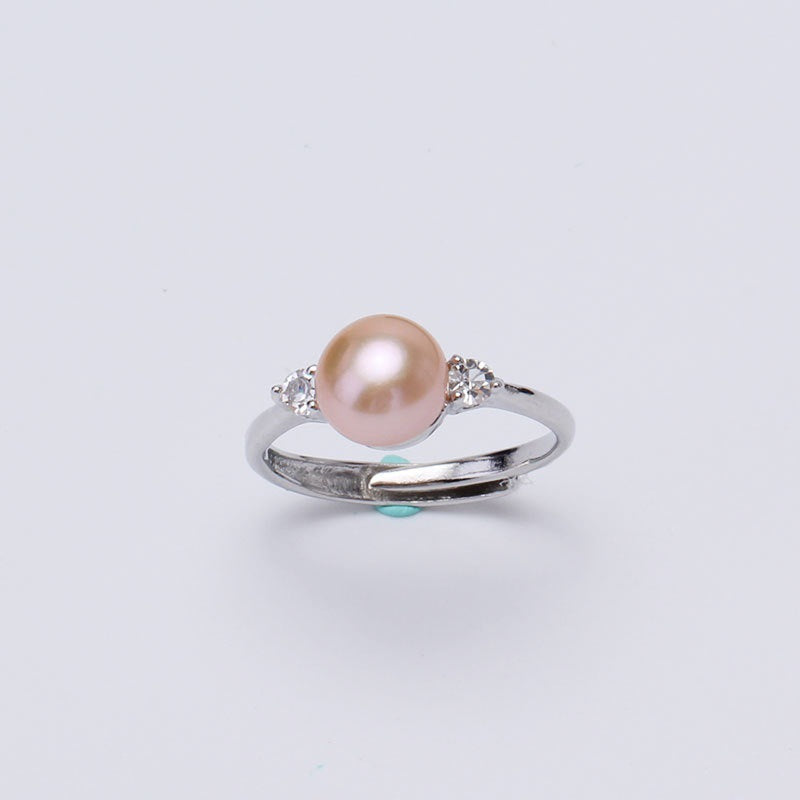 Classic Pearl Ring with Timeless Appeal
