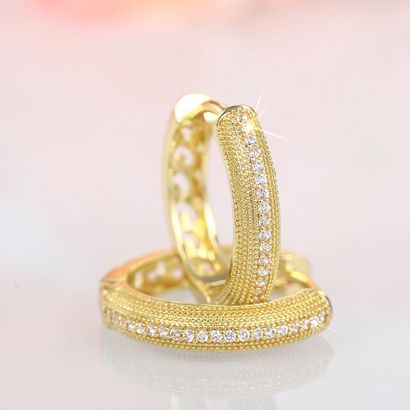 Classic Earring with Timeless Appeal
