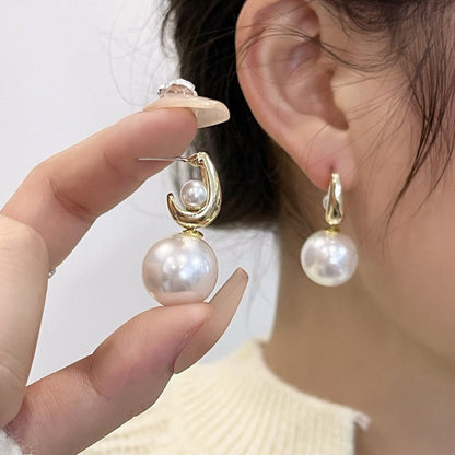 Charming Pearl Earring for Any Occasion
