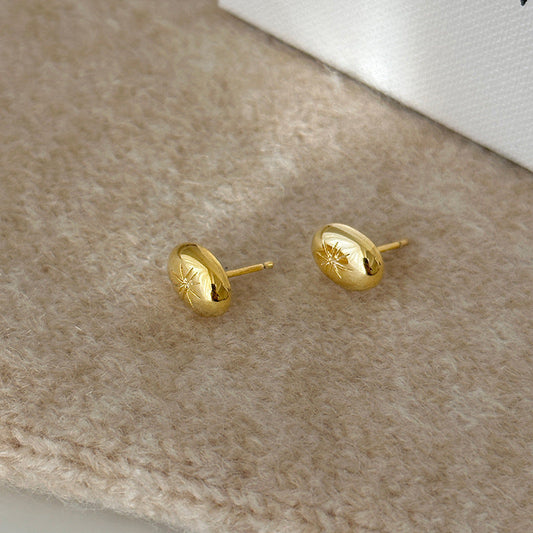 Classic Earring with Timeless Appeal