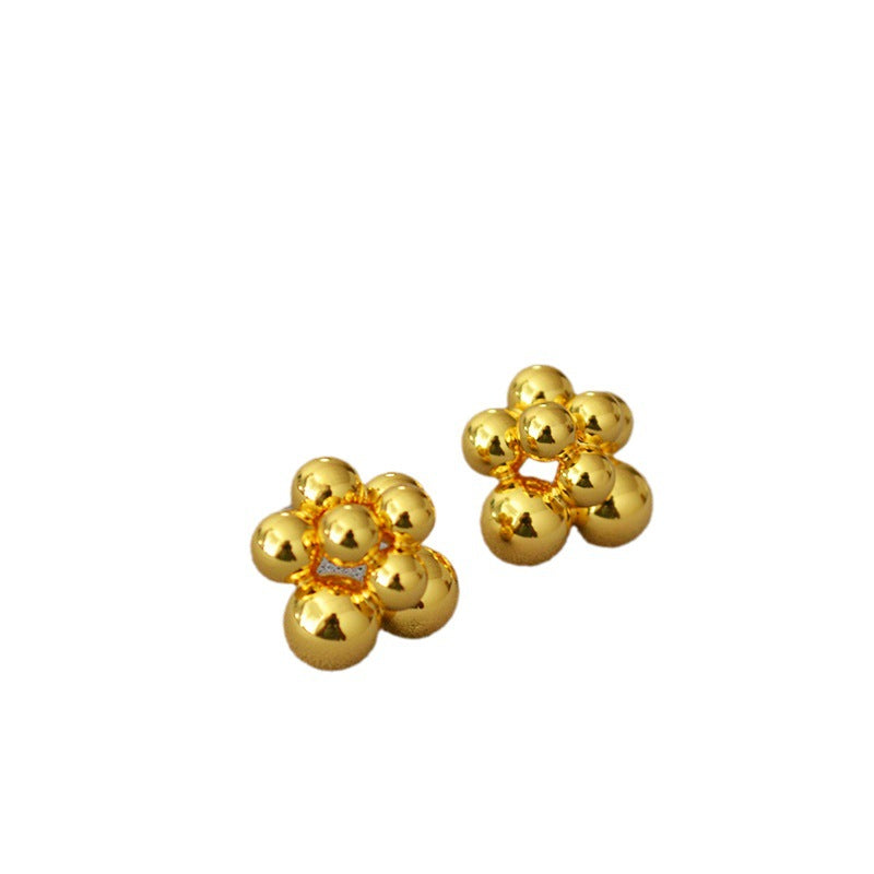 Beautiful Gold Earring with Unique Style