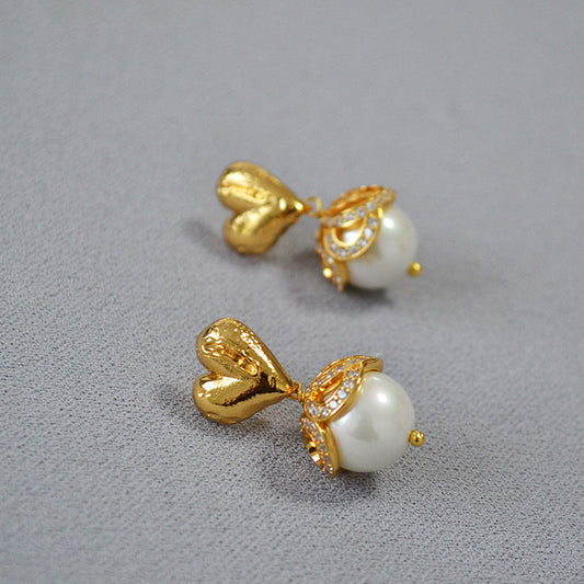 Stunning Gold Earring for Daily Wear