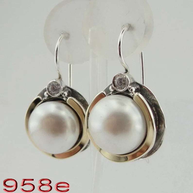 Charming Pearl Earring for Any Occasion