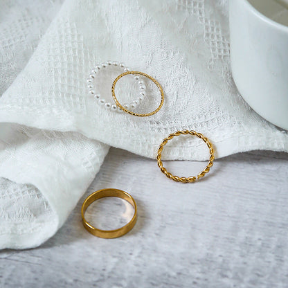 Classic Pearl Ring with Timeless Appeal