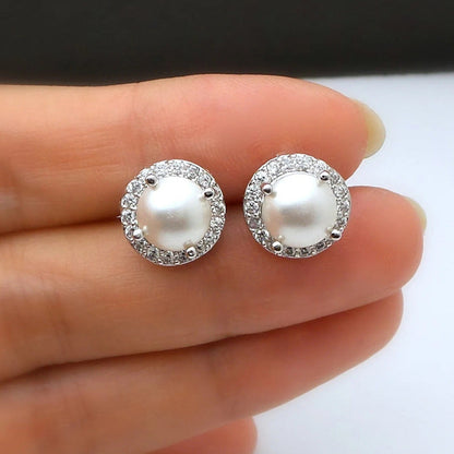 Stunning Pearl Earring for Daily Wear