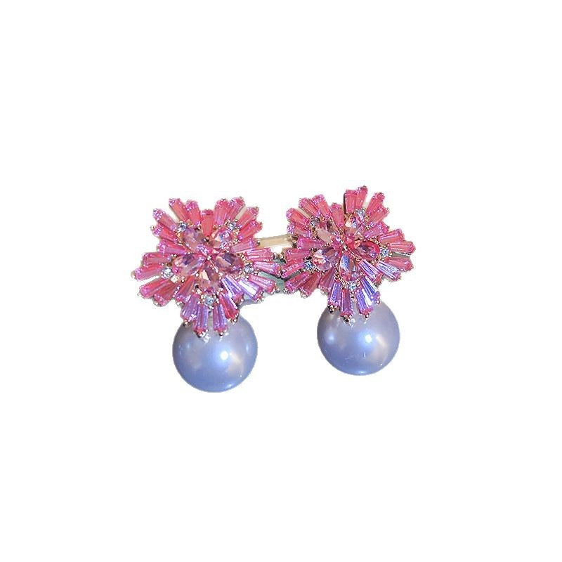 Beautiful Pearl Earring with Unique Style