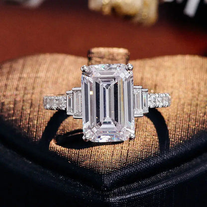 Classic Ring with Timeless Appeal