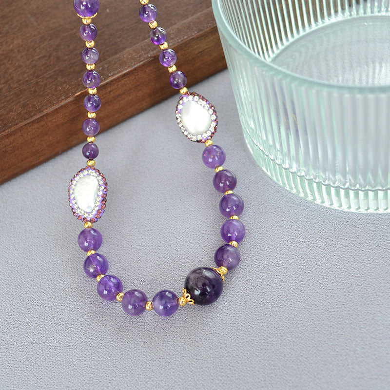 Classic Pearl Necklace with Timeless Appeal
