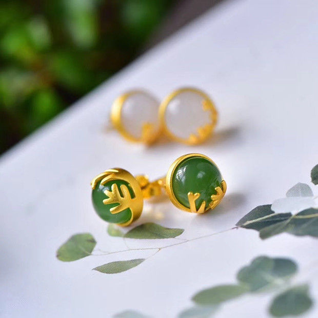Delicate Artisan Gold Earring