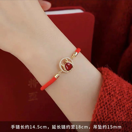 Beautiful Gold Bracelet with Unique Style