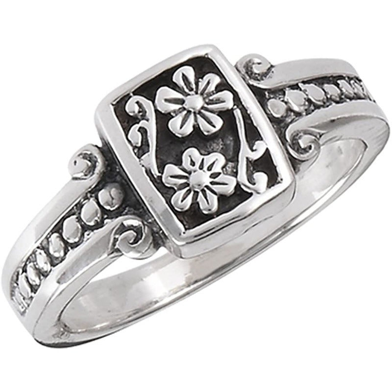 Stunning Silver Ring for Daily Wear
