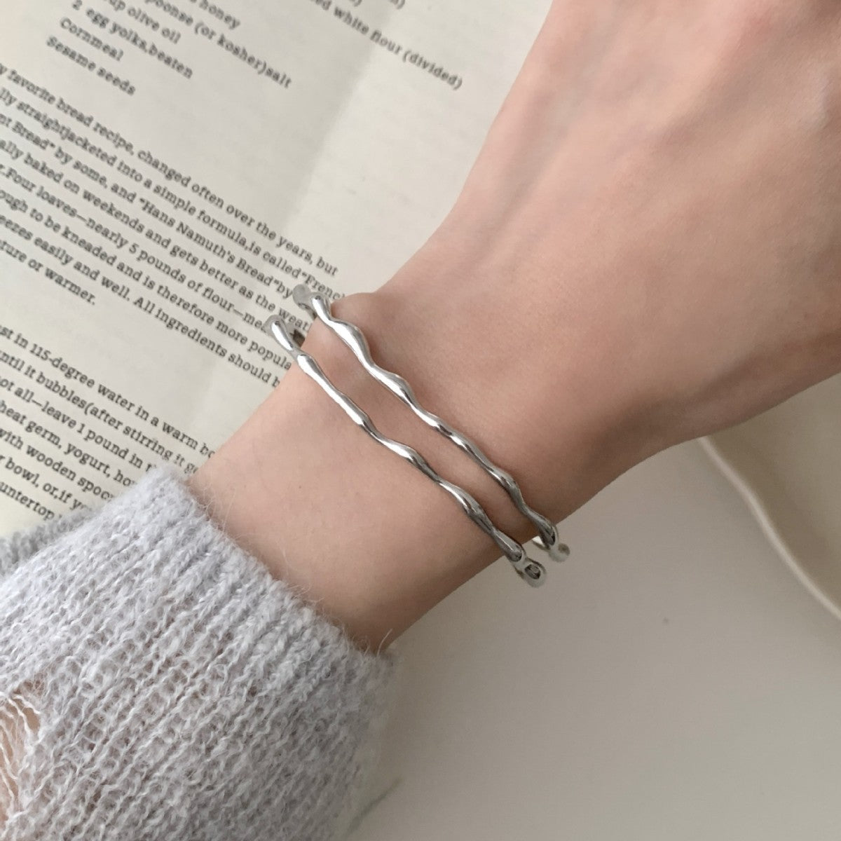 Stunning Gold Bracelet for Daily Wear