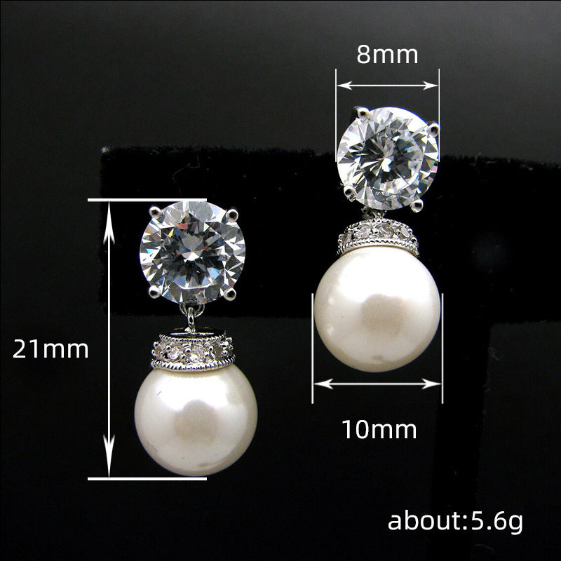 Charming Pearl Earring for Any Occasion