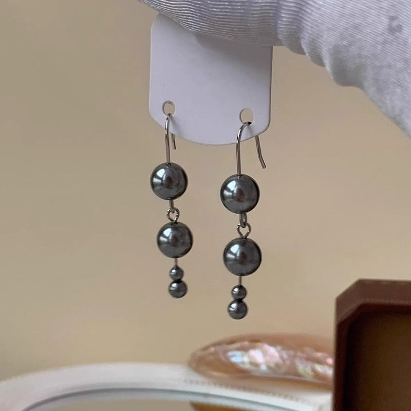 Classic Pearl Earring with Timeless Appeal