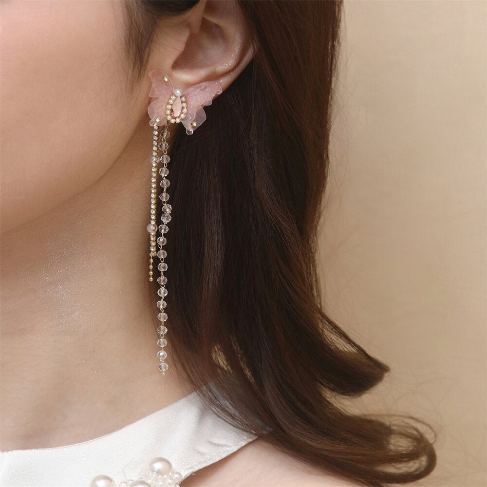 Classic Pearl Earring with Timeless Appeal